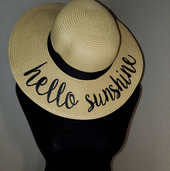 Hello Sunshine Beach Hat - Picture 3 of 8